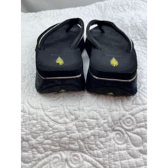 Volatile Women Black Rhinestone Wedge Vacation Beach Pool Summer Sandals Size 10 - Picture 7 of 11